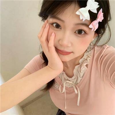 猫和粉茎